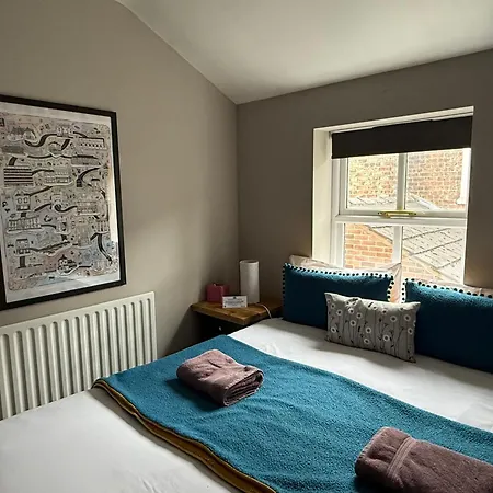 Hébergement de vacances Retreat L Quiet And Close To Everything *