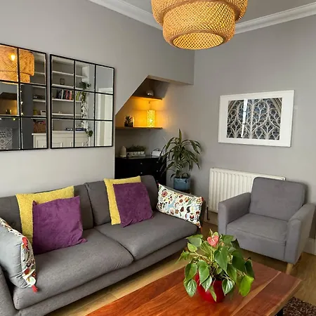 Дом отдыха Retreat L Quiet And Close To Everything *